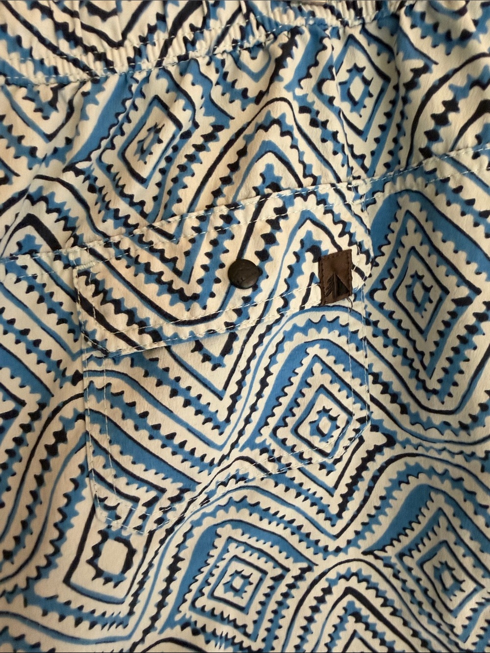 L.L. Bean Supplex Nylon Trail Shorts Blue Geometric Pattern Women's Size Medium - Picture 4 of 5